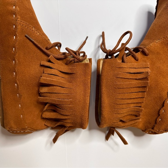 New Fringed Moccasins in Tan - Picture 5 of 14